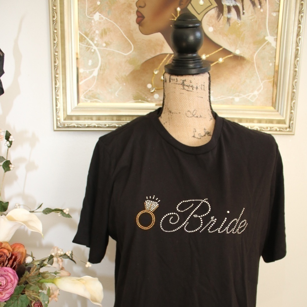 𝅺BRIDE Rhinestone Fitted T-Shirt With a Gold Ring